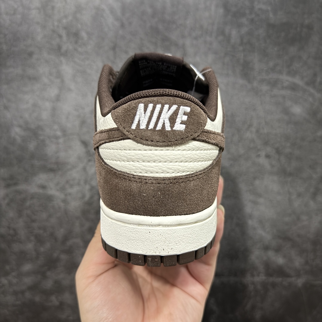  
【免修】Nike SB Dunk Low 深棕白
原装头层材料 独家版型蒸餾加工
帶來的是更好的视觉