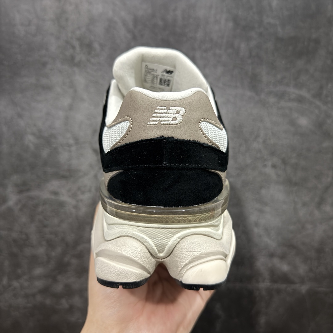 260 【纯原版】 New Balance NB9060 联名款 复古休闲运动慢跑鞋 黑白色 U9060BLZ