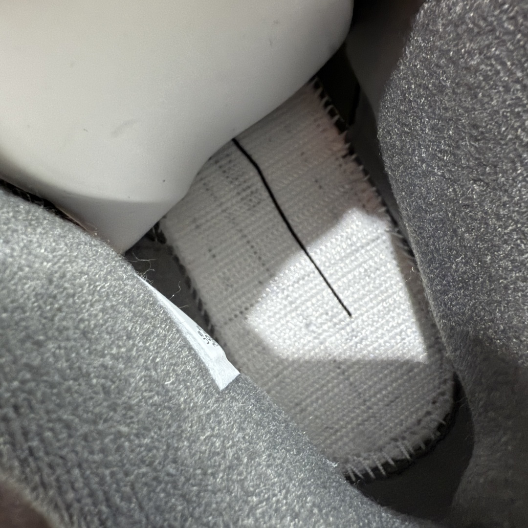 【外贸版本】UNDEFEATED x Jordan Air Jordan 4 AJ4舒适百搭 防滑耐