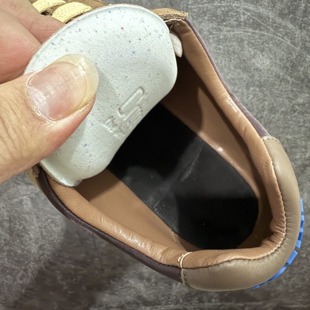 图片[8]-【M纯原】LOEWE 2025 | Ballet Runner 2.0 罗意威新款芭蕾舞鞋拼色德训鞋阿甘鞋 全套原纸板楦头开发 后跟3D注塑橡胶LOEWE徽标 原厂数据大底磨具 进口羊皮内里加鞋垫 磁吸翻盖盒 内配帆布防尘袋 配件齐全 官方一致 原装纸板中底 带采用反绒牛皮革拼接头层皮饰片鞋面材质 鞋身原装高密度防刮防水尼龙面料 不对称鞋头造型 作为LOEWE的标志性设计 超柔软轻便且灵活的鞋底 新的波浪纹理橡胶外底 延伸至鞋头 升级的柔软皮革内衬和鞋床 提供最大舒适感 后跟有3D注塑橡胶徽标 真皮和皮料混搭彰显复古风格 拼色拼接鞋面 非常高级隐藏式小内增高 脚后跟设计新颖 柔软舒适 会被评为年度最舒适的暴走鞋 如履平地 内娱明星杨幂等众多同款上脚 小红书 一系列素材图 极具爆款 尺码：35 36 37 38 39 40 41 42 43 44 45-选品中心