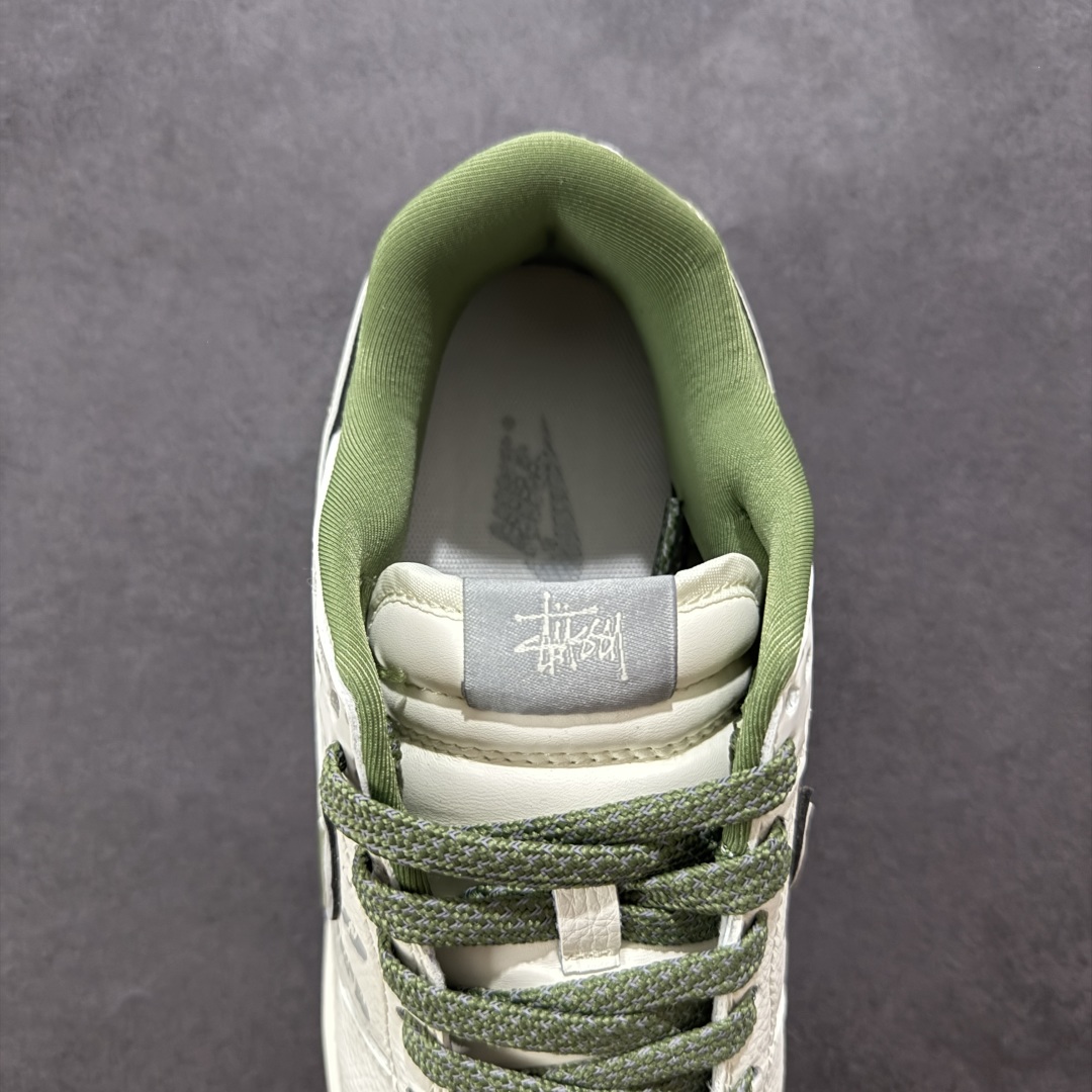  
【定制版】Nike SB Dunk Low 斯图西联名 双拼爆炸绿勾 周年高端定制 低帮休闲板鞋 X