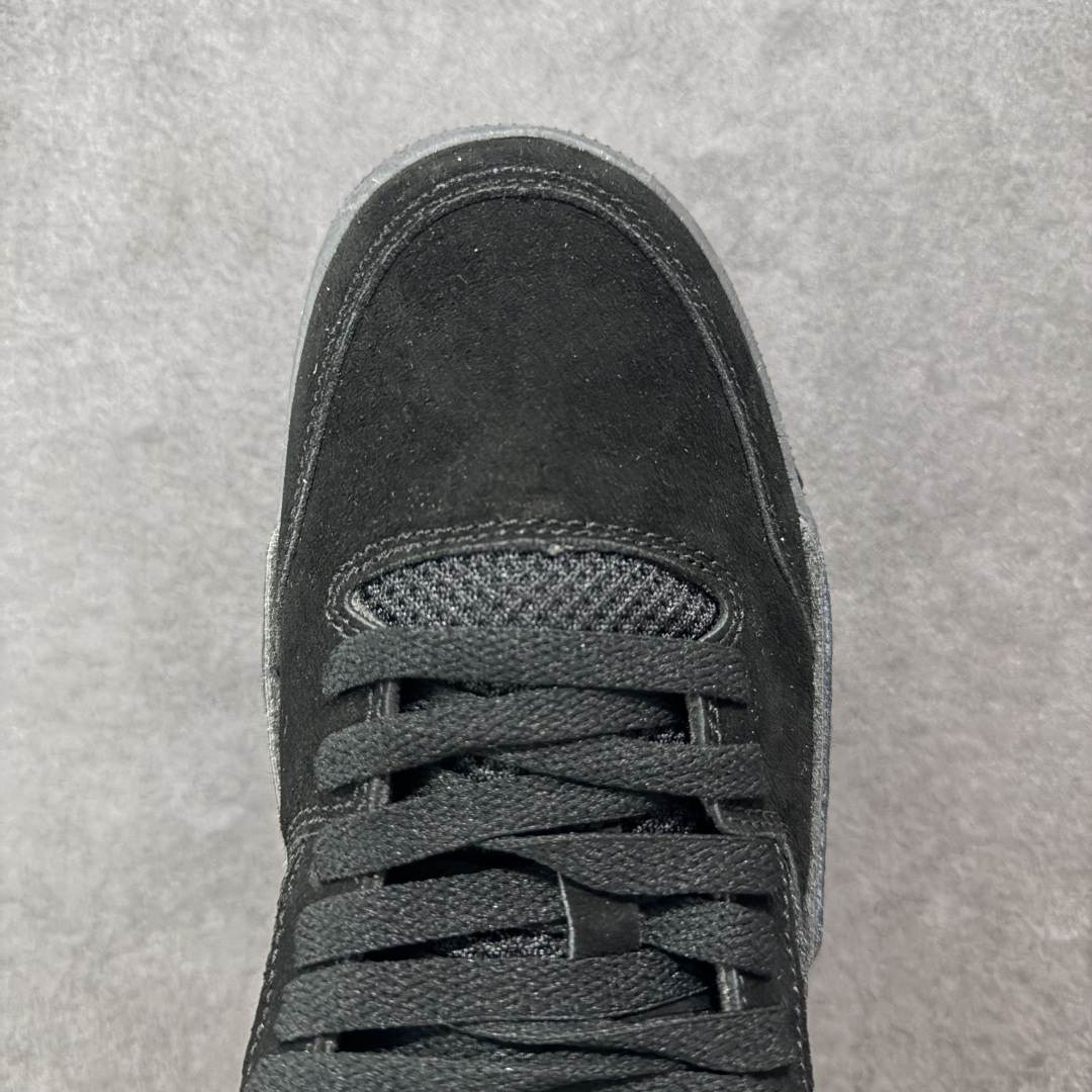 图片[8]-【公司级】Air Jordan 4 Retro Flight Court \”Black Cat\” 低帮 重置黑猫 AJ4 乔丹4代 aj4 乔4 低邦 黑色 乔丹篮球鞋系列 鞋款整体以黑色麂皮打造，鞋舌及后跟Jumpman Logo采用灰色刺绣点缀，后跟侧身Flighth字样也辅以灰色刺绣呈现，秉承轻量化的速度型篮球鞋设计思想完成设计，降低重量的同时提升舒适度，中底延续前作使用了分离式后掌可视化Air Soles气垫。鞋带孔和后跟鞋提以籃网为造型灵感，将篮球运动巧妙融入到鞋款的设计之中，使鞋身整体富有流动性、节奏感和优雅气质。 货号：HF3255-010 尺码：36 36.5 37.5 38 38.5 39 40 40.5 41 42 42.5 43 44 44.5 45-选品中心