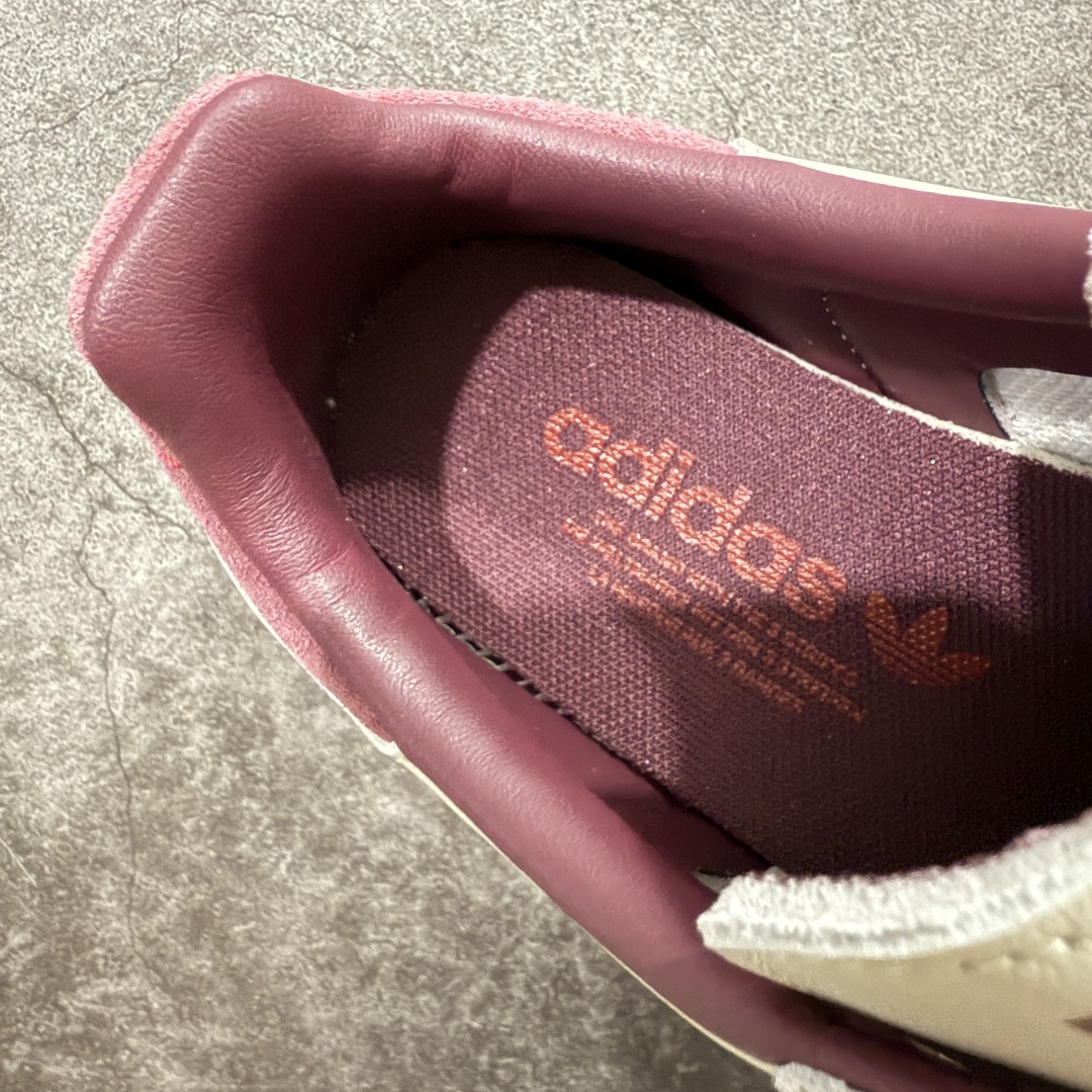 图片[7]-【CG纯原】市面最顶级品质没有之一！ 此版鞋身全部采用进口原厂头层皮 原厂头层 区分市面偷工减料！ Adidas Originals Samba 桑巴德训鞋 灰红 原版原楦原材，99.999%还原度 鞋带都是原厂的，系鞋带的方式都同步ZP！ 货号：ID1482 尺码：36 36.5 37 38 38.5 39 40 40.5 41 42 42.5 43 44 44.5 45-选品中心