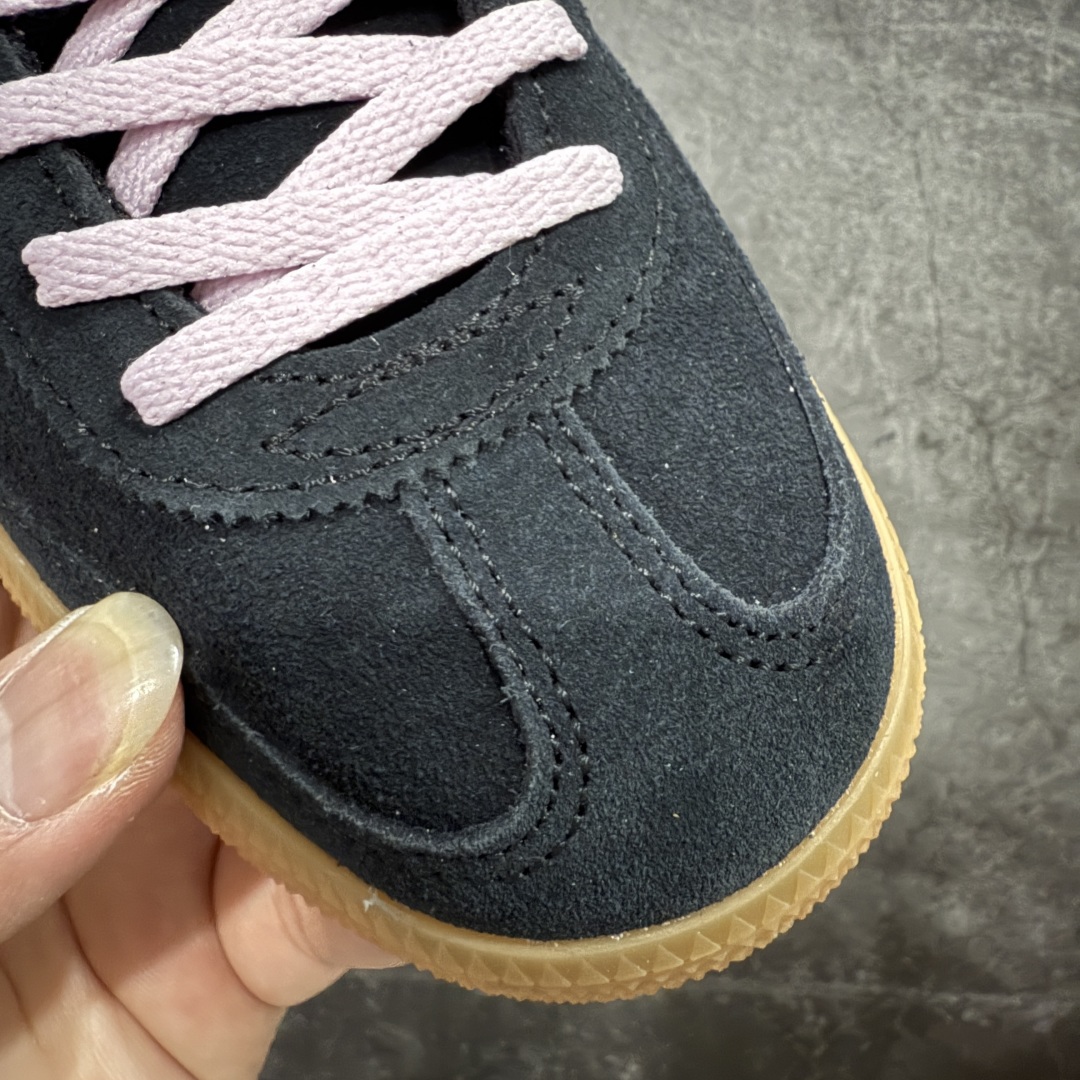 图片[3]-【纯原Top版】Adidas Handball Spezial 阿迪达斯经典款牛皮复古休闲板鞋 黑粉生胶 IF7087 原厂原档案开发出品 皮料切割干净无任何毛边 鞋型细节完美 超高清洁度 市场最高版本 尺码：35.5 36 36.5 37 38 38.5 39 40 40.5 41 42 42.5 43 44 44.5 45-选品中心