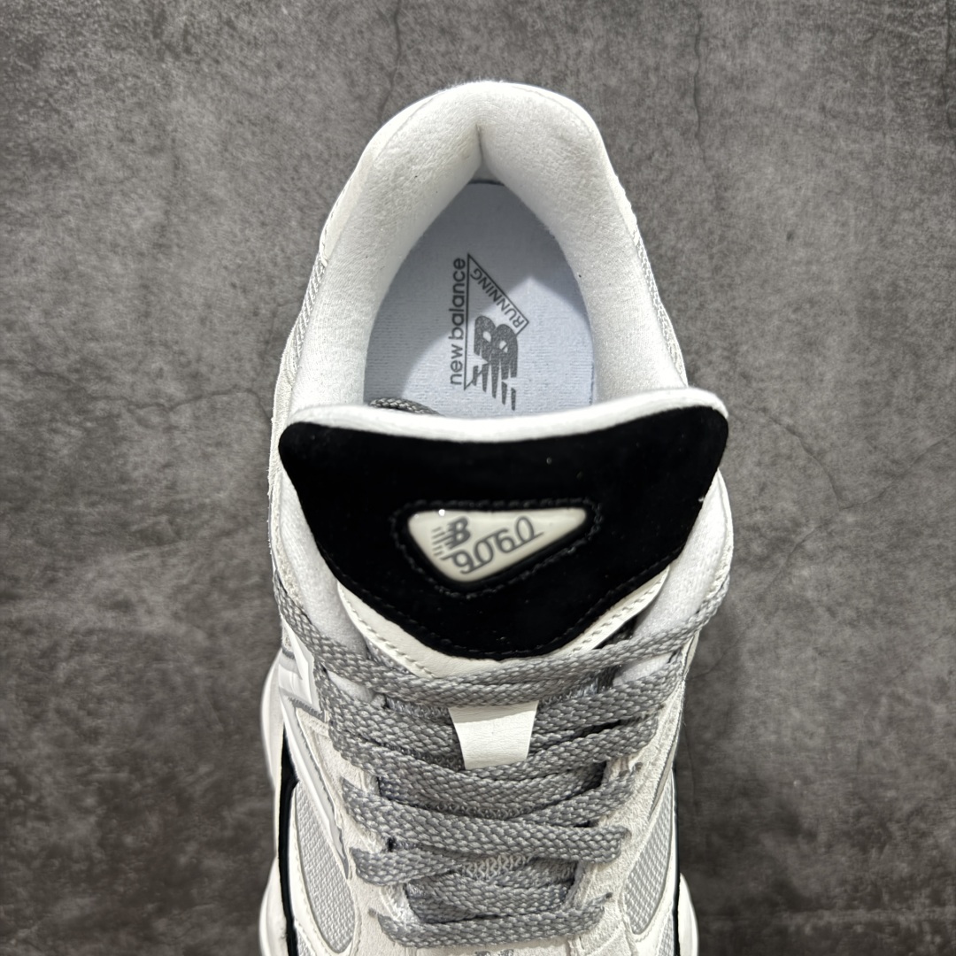 260 【纯原版】 New Balance NB9060 联名款 复古休闲运动慢跑鞋 黑白色 U9060JBB
