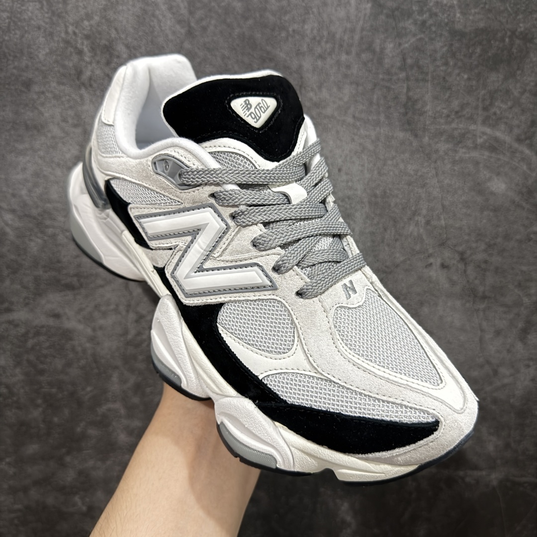 260 【纯原版】 New Balance NB9060 联名款 复古休闲运动慢跑鞋 黑白色 U9060JBB
