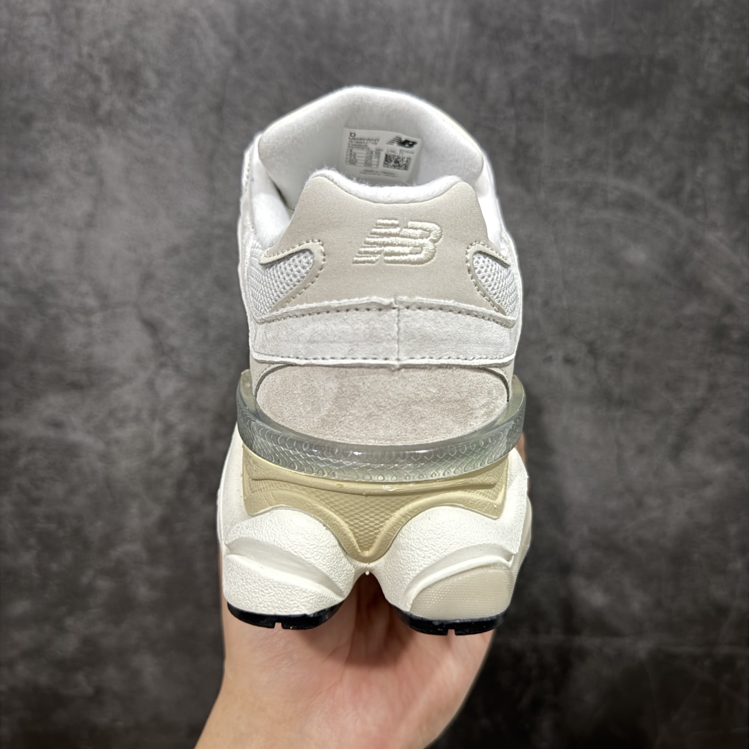 260 【纯原版】 New Balance NB9060 联名款 复古休闲运动慢跑鞋 黑白色 U9060WHT