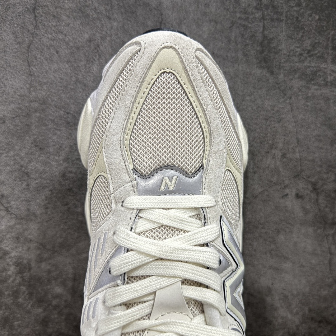 260 【纯原版】 New Balance NB9060 联名款 复古休闲运动慢跑鞋 黑白色 U9060WHT