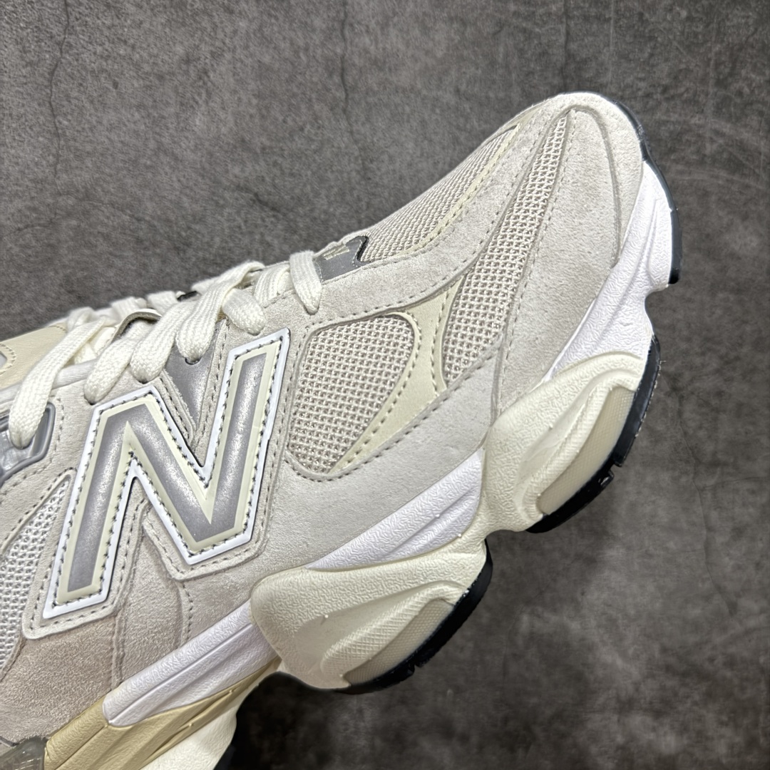 260 【纯原版】 New Balance NB9060 联名款 复古休闲运动慢跑鞋 黑白色 U9060WHT