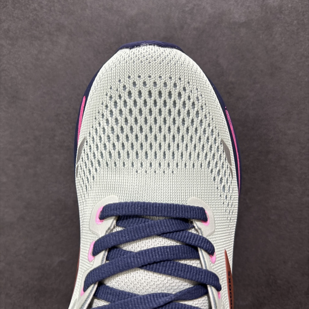 图片[8]-【公司级】布鲁克斯Brooks Ghost 幽灵 15 经典鞋款厚底增高运动老爹鞋 幽灵麦克斯，作为Brooks家的次顶级缓震跑鞋，Ghost 幽灵凭借优秀的脚感和穿着体验一直备受好评，是Brooks最畅销的鞋款之一。Ghost 15延续了该系列简洁大方的家族式设计语言，整体设计干净利落，大大的logo在沉稳中又透露着一丝张扬，任何年纪的跑者穿着都不会有违和感。工程针织鞋面带来贴合式的包裹体验，鞋面有一定的厚度，春秋，冬季都是非常不错的选择。大大的压胶LOGO有一定的拉扯强度，在优化鞋身设计的同时起到了稳定鞋面，提升稳定性的作用。鞋尖做了加强处理，而且硬度很高，来提升前掌的舒适度和保护性。后跟采用硬质港宝搭配环绕TPU的组合，来提升鞋身稳定性，配合充分的泡棉填充，包裹感十足。Ghost 15的中底采用了一体式DNA Loft V2泡棉，具有非常好的缓震性能，滚定性也非常好。橡胶厚度非常可观，鞋底巨大凹槽纹路，抓地性和止滑性都非常棒。Ghost 15的定位更偏向是一双综训鞋，兼顾缓震效能的同时回弹效果更佳。 尺码：36-46-选品中心