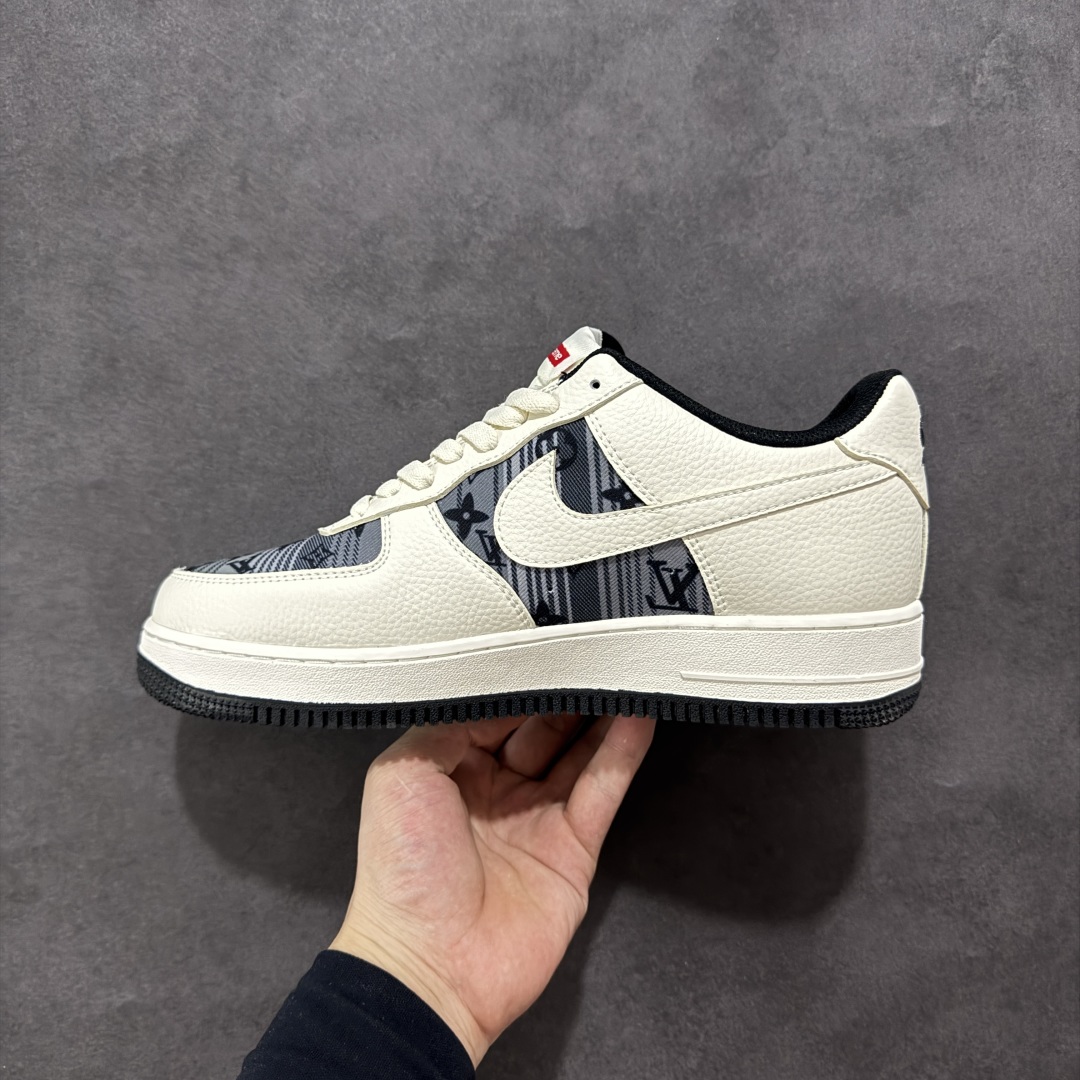 260 【定制版】Nike Air Force 1 Low 07 x Supreme 白黑小勾 BZ68808-108