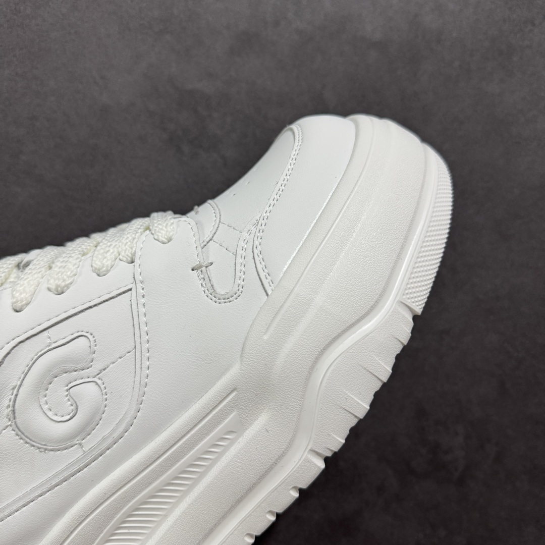 图片[5]-【公司级】2025赵露思同款 新晋潮流鞋靴品GGCC GG-CC 赛博做旧脏脏鞋【城市特工】 鞠婧祎上脚同款 厚底小白鞋 时髦look轻松定格 不费力展现率性氛围 原版正确大底 高档银盒 全套包装 赛博做旧工艺 耐看百搭 不拘一格 6.5cm增高厚底 大长腿既视感轻松拿捏 #越穿越喜欢系列 百搭不挑人 货号：G58U5338C 尺码：35 36 37 38 39 40-选品中心