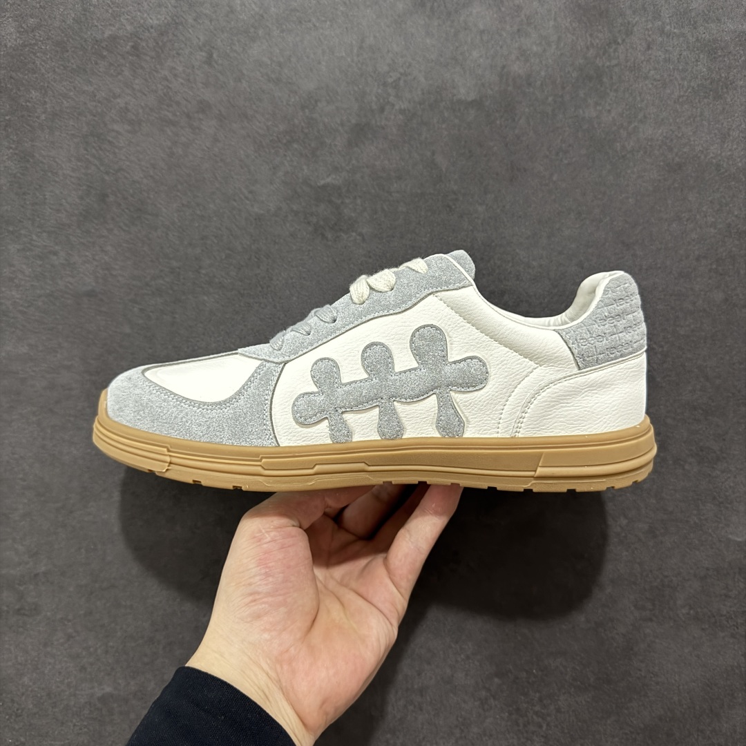 图片[2]-【公司级】SHOOT BRAND 自由一号 梅花鞋 重塑系列 复古德训鞋 轻便耐磨增高 将时尚复古风格之中赋予全新的工艺质 以80.90年代的的复古经典滑板鞋为蓝本 在复古的风格之中 加入品牌独有的鼓包创新工艺 标志性的鞋头梅花堆叠设计 在多次的调整修改之后 将时尚复古风格之中赋予全新的工艺质感兼具时尚潮流与复古基调“Freedom001”为叛逆自由行者而生NCC 尺码： 36 37 38 39 40 41 42 43 44-选品中心