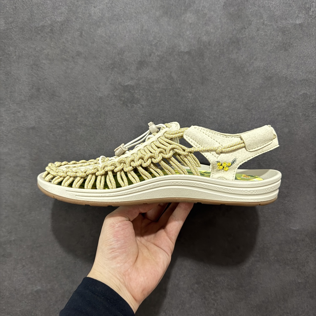 图片[2]-【公司级】人气户外休闲鞋品牌-科恩Keen Uneek Flat-M 平底编织弹力穿搭溯溪涉水休闲户外凉鞋 外贸订单出口品质 采用进口机台编制两根尼龙绳组成鞋面(快干衬里原料!!) 原装轻量级EVA中底缓震材质组合防滑橡胶外底部 夏季潮鞋,文青界的凉鞋至尊 都市机能户外品牌 KEEN 向来积极为其旗下大热鞋款 UNEEK 推出联名款，后跟为全封闭设计，快干衬里，HIGH-TRACTION橡胶外底，及轻量级EVA中底，达到轻量缓震的同时减轻重量。 尺码：36 37 38 40 41 42 43 44 45-选品中心