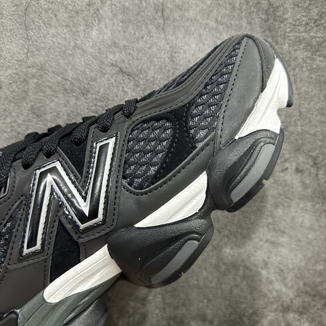 260 【纯原版】 New Balance NB9060 联名款 复古休闲运动慢跑鞋 黑白色 U9060PNR