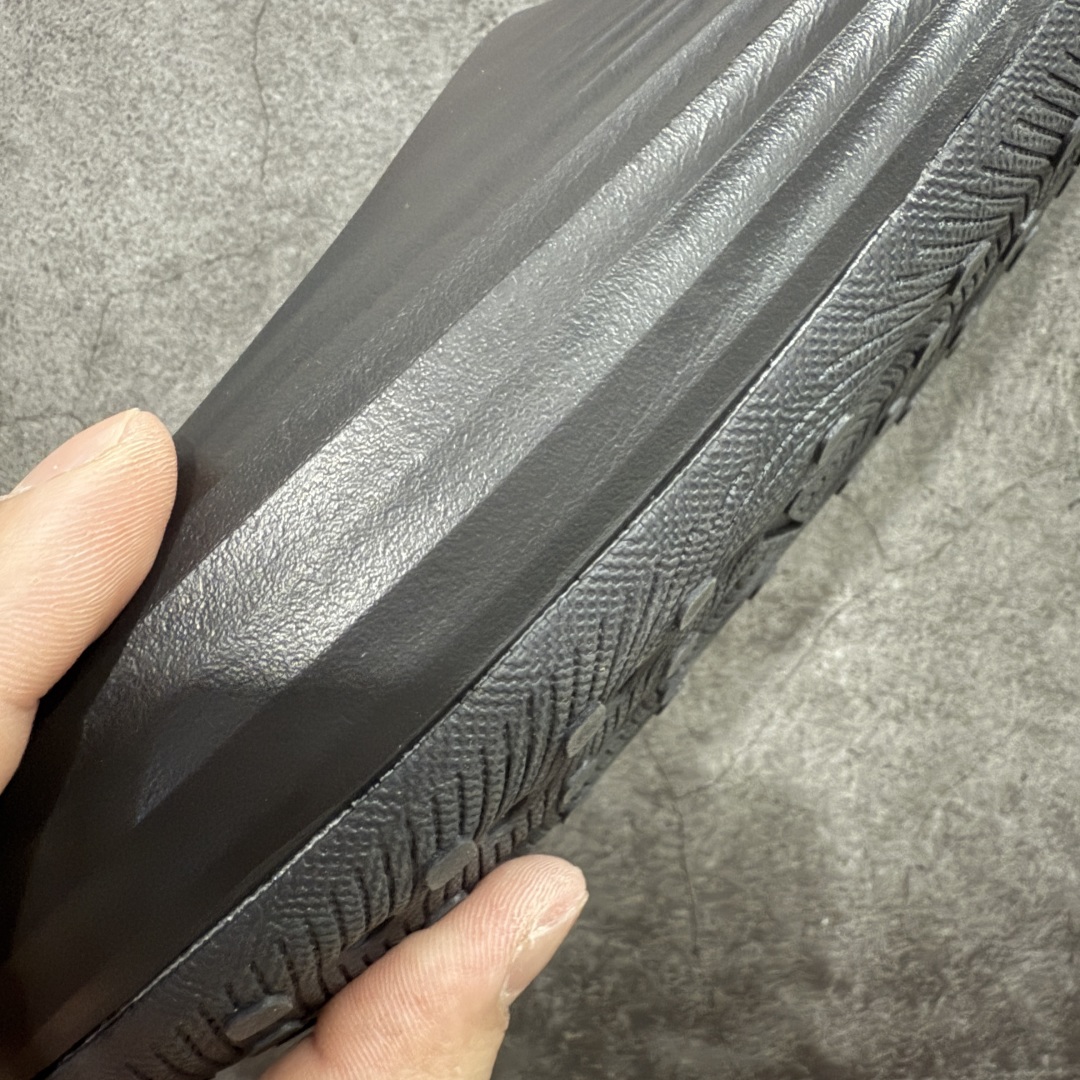 图片[4]-【正确组合底版】Nike ReactX Rejuven8 Slide Black 时尚舒适 防滑防磨一字拖鞋 男款 黑色 HV4479-001 正确组合底 超高清洁度 完美版型 区别市面通货 采用质感柔软且出众回弹的 ReactX泡绵，发泡组合大底 脚感十分舒适，缔造非凡舒适的日常穿着体验，助你保持活力。  尺码：36-45-选品中心