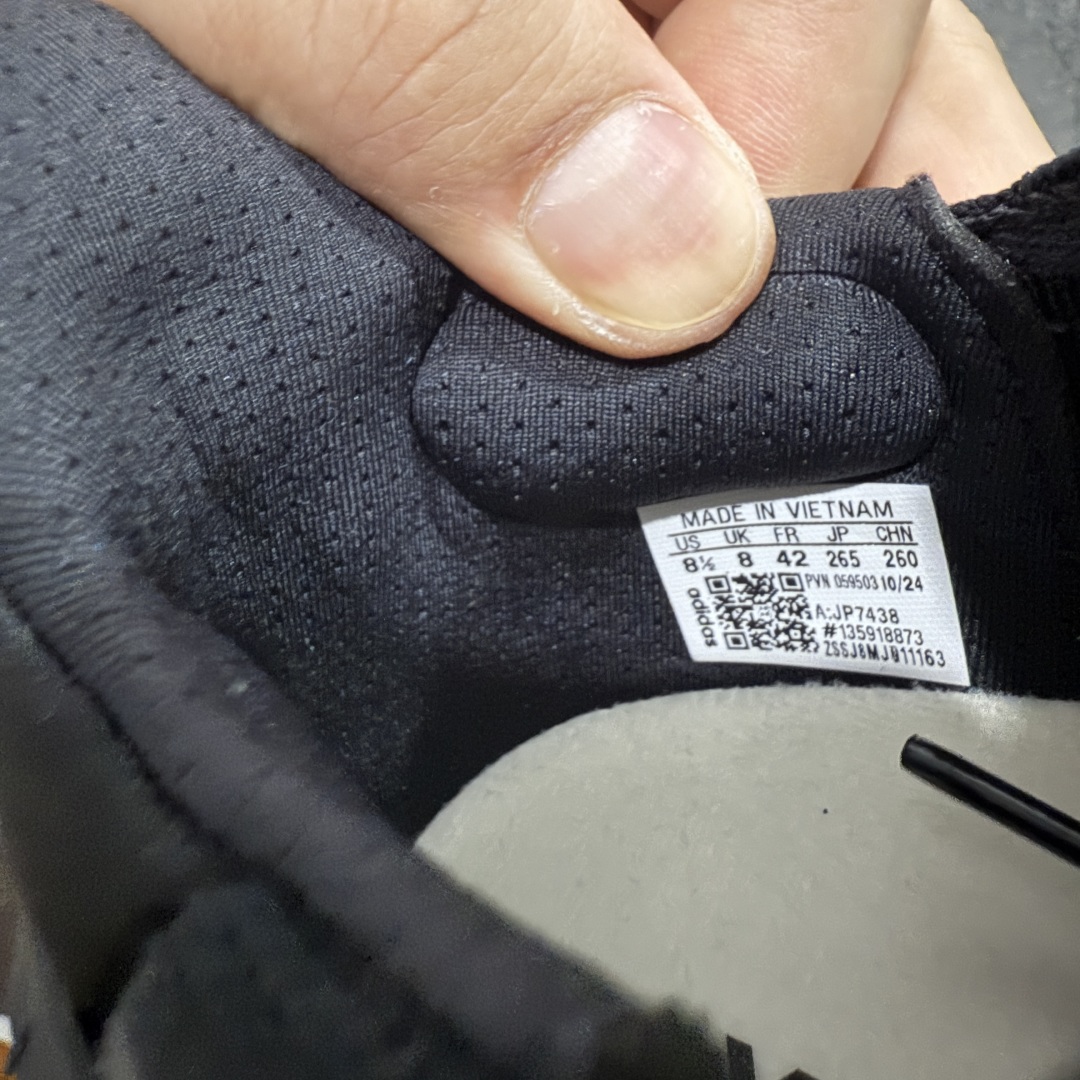  
【RS纯原】高端外贸订单Y-3 x Ultra Boost UB5/10.0巴斯夫跑步鞋 J

真材