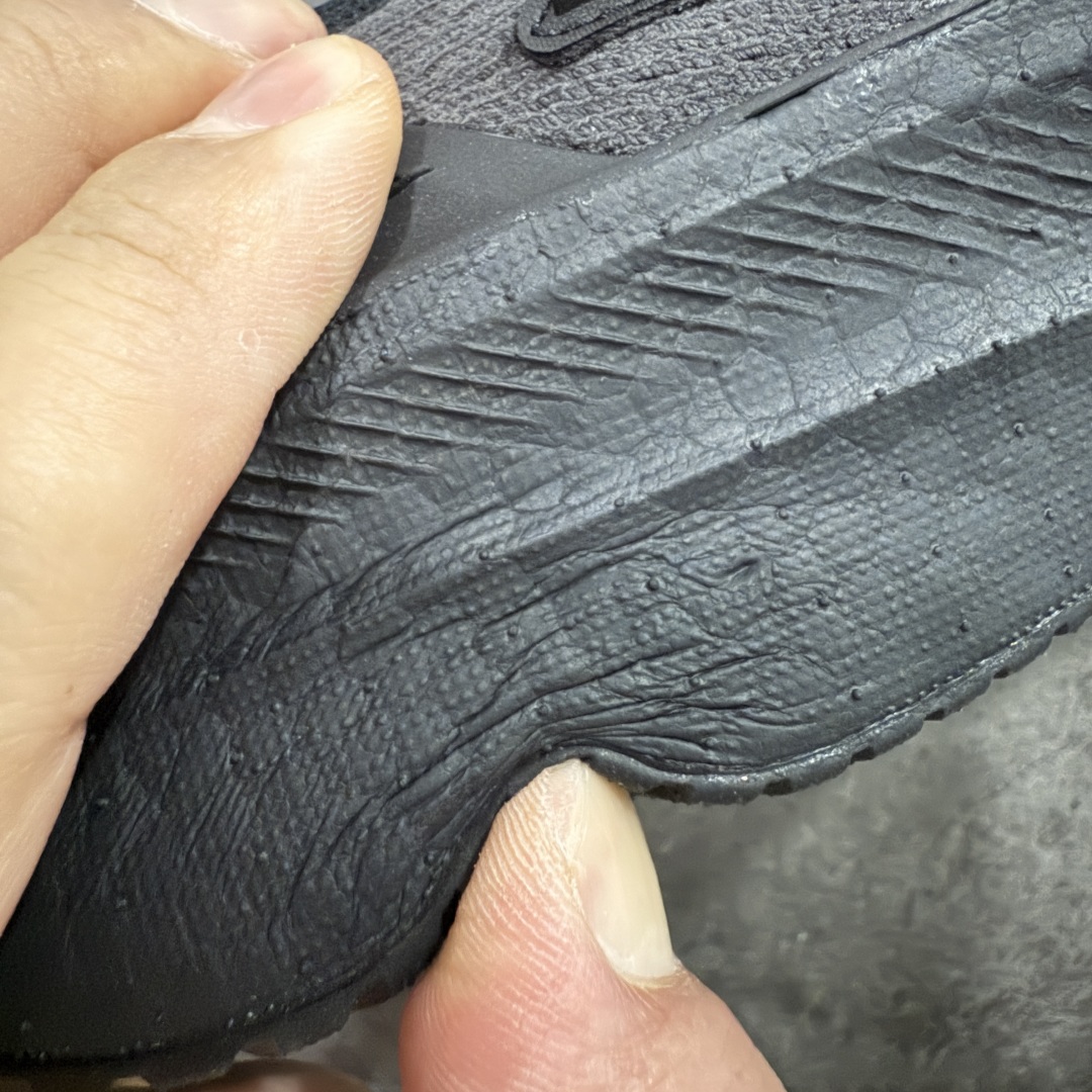  
【RS纯原】高端外贸订单Y-3 x Ultra Boost UB5/10.0巴斯夫跑步鞋 J

真材