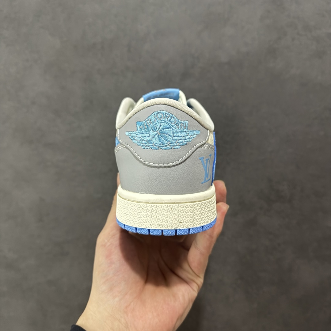 【定制版】Travis Scott x Fragment Design x Air Jordan 1 Low OG SP AJ1 LV联名 灰蓝勾 低帮文化休闲板鞋 XS2024-059