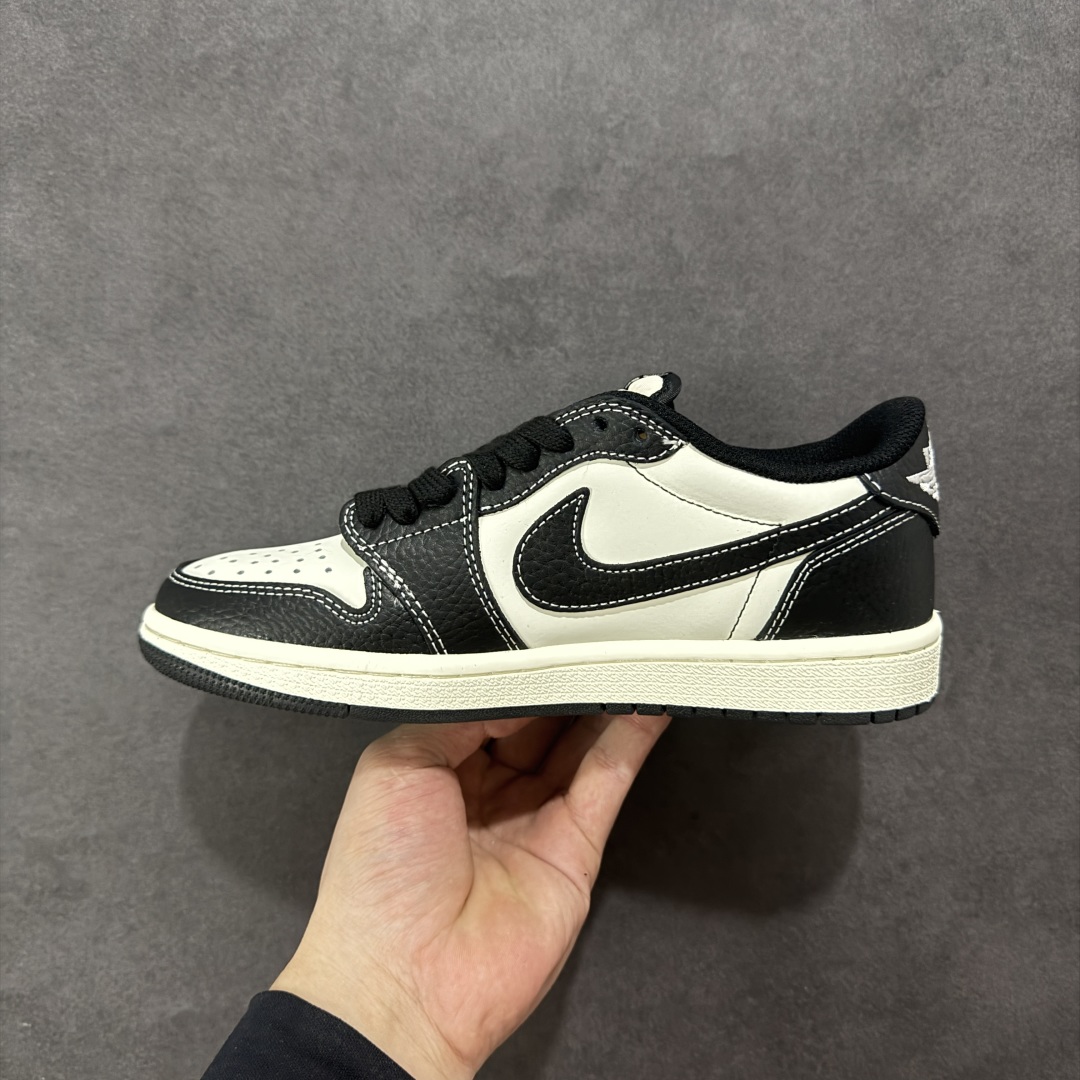 【定制版】Travis Scott x Fragment Design x Air Jordan 1 Low OG SP AJ1 暴力熊联名 黑白小红勾 低帮文化休闲板鞋 XZ5749-004