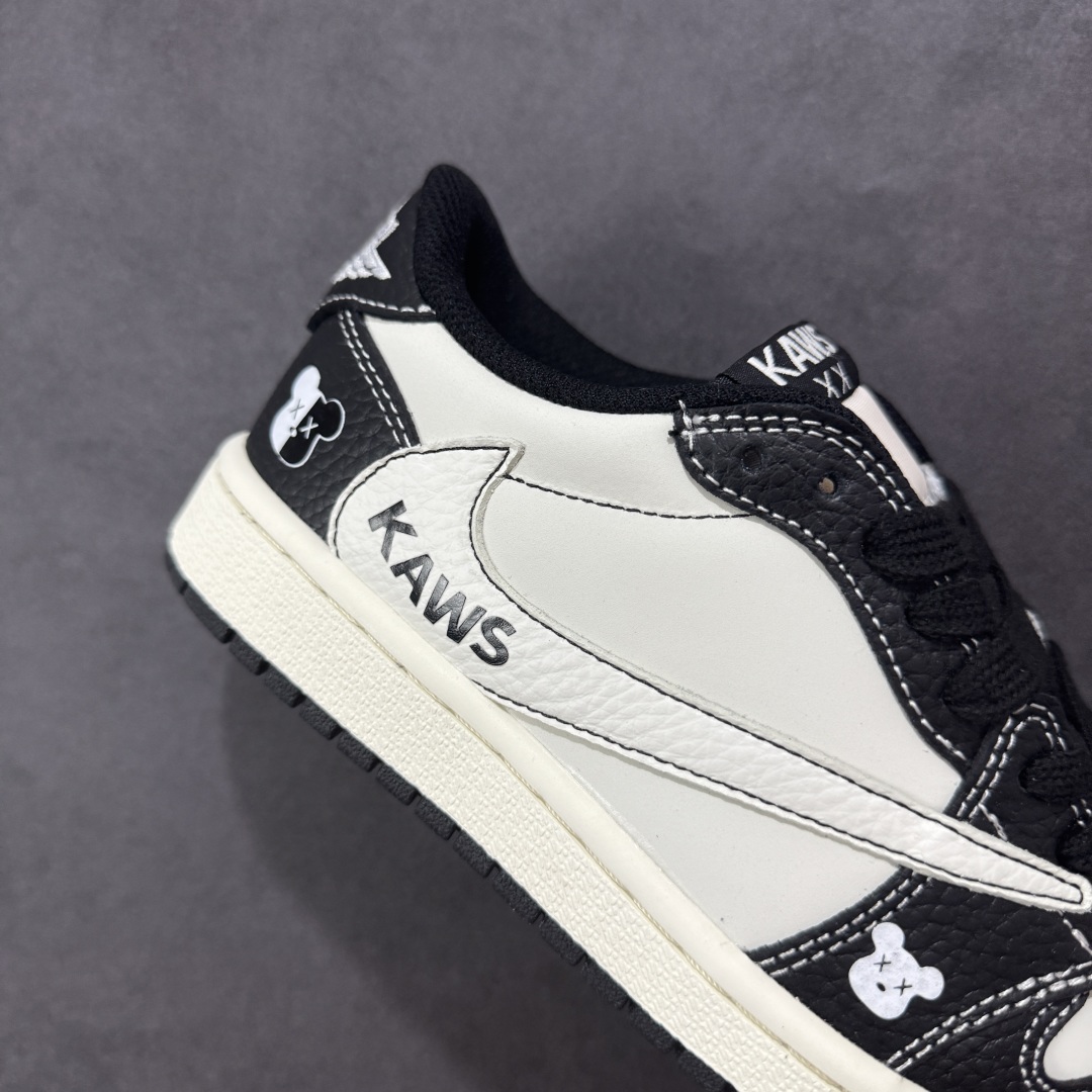 【定制版】Travis Scott x Fragment Design x Air Jordan 1 Low OG SP AJ1 暴力熊联名 黑白小红勾 低帮文化休闲板鞋 XZ5749-004