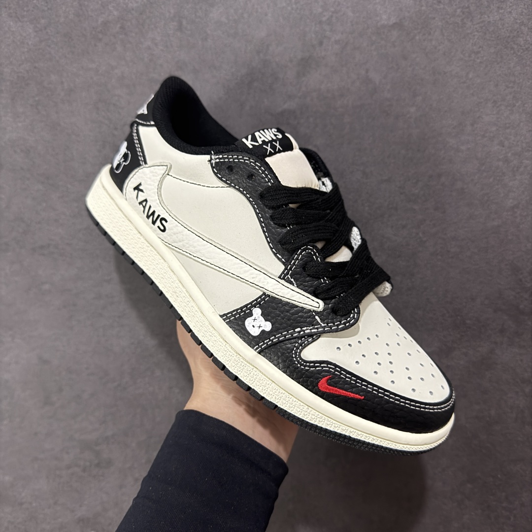 【定制版】Travis Scott x Fragment Design x Air Jordan 1 Low OG SP AJ1 暴力熊联名 黑白小红勾 低帮文化休闲板鞋 XZ5749-004