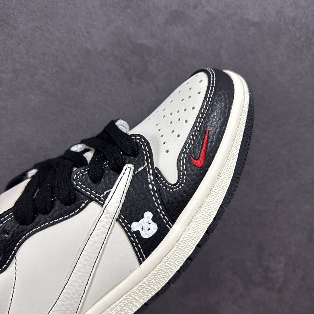 【定制版】Travis Scott x Fragment Design x Air Jordan 1 Low OG SP AJ1 暴力熊联名 黑白小红勾 低帮文化休闲板鞋 XZ5749-004