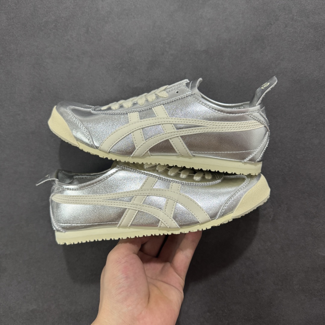 图片[9]-【纯原神版】Asics Onitsuka Tiger MEXICO 66 亚瑟士鬼冢虎复古经典板鞋 产品从款式颜色造型上体现出追求舒适和细节的完美 鞋类更是推崇手工制作的严谨与完美 融舒适性与可穿性的设计风格 注重细节的完美和别致魅力 既保持稳重 又不失轻松的时尚感 尺码：36 37 37.5 38 39 39.5 40 40.5 41.5 42 42.5 43.5 44 45-选品中心