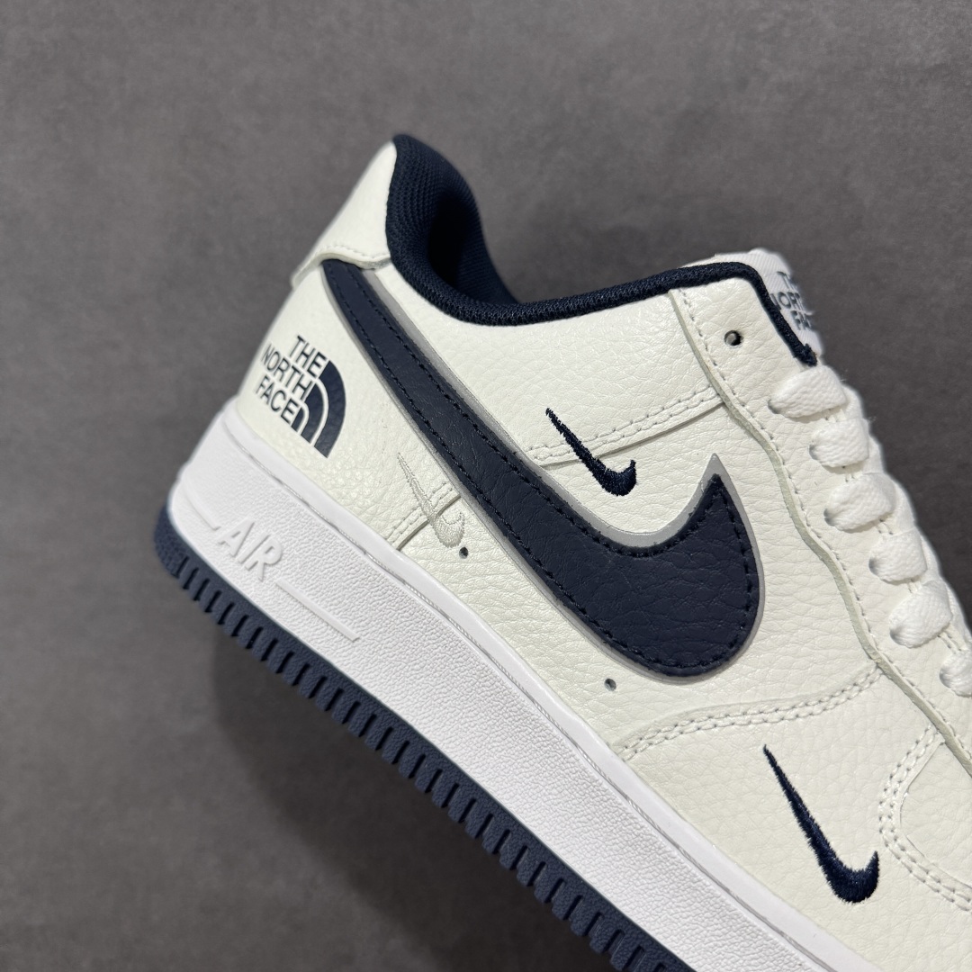 Nike Air Force 1 '07 Low 北面联名--- 白蓝三钩 高端定制 低帮休闲板鞋 AM1588-008