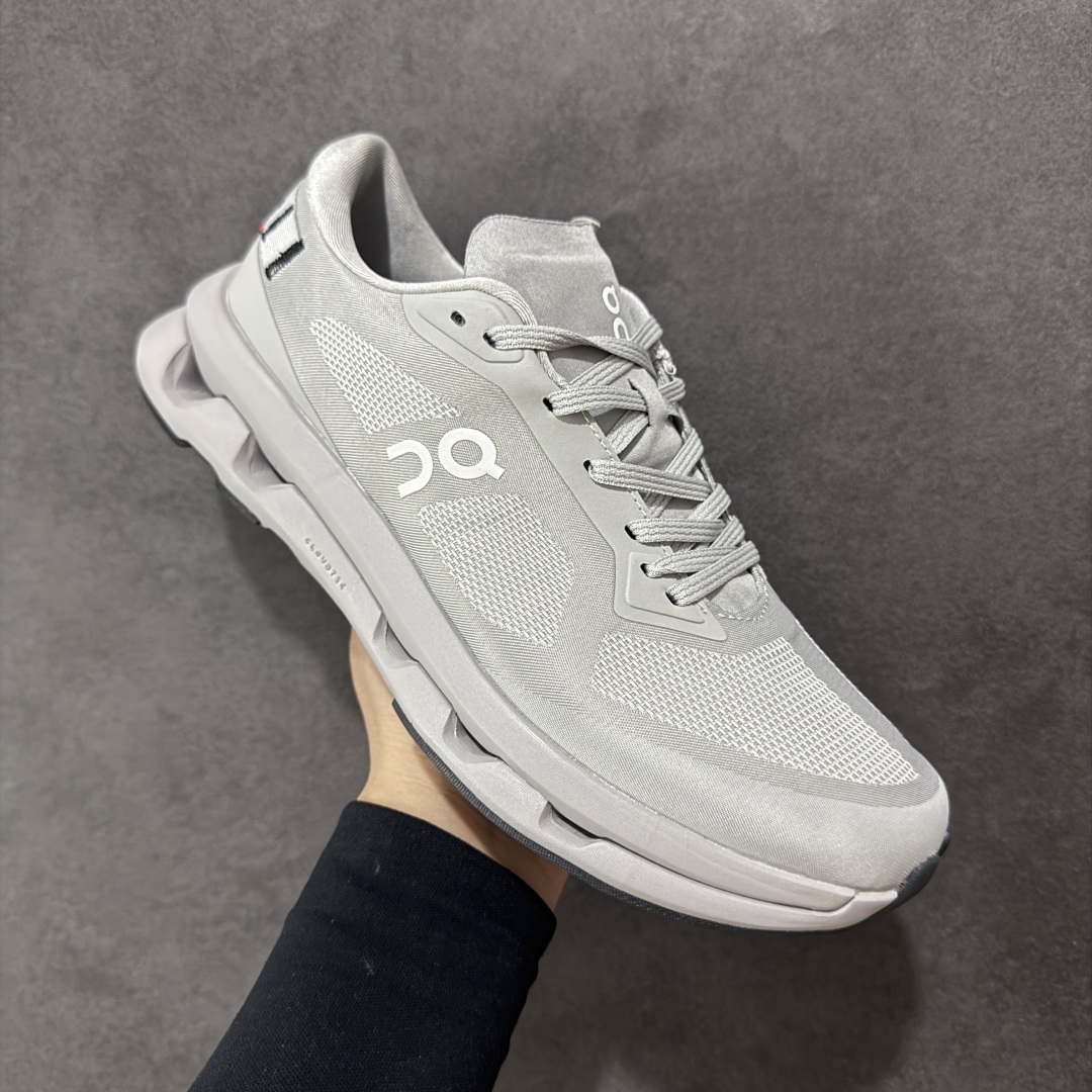 图片[3]-【公司级】On昂跑 Cloudzone 舒适百搭防滑耐磨 低帮跑步鞋 户外街头机能风跑步鞋 Cloud Hi Edge户外机能融合街头潮流 越界开启全新都市探索 CloudTec®专利科技鞋底搭载耐温耐用革新中底泡棉 同时以摇椅圆弧的机能感轮廓 带来流畅平稳的迈步 轻量透气的工程网格结合环保人造麂皮 衬托出活力醒目的视觉效果 饰有品牌Logo的TPU鞋带扣 让系带方式别具一格 是日常穿搭、旅行和城市探索的理想之选 尺码： 36 36.5 37.5 38 38.5 39 40 40.5 41 42 42.5 43 44 44.5 45-选品中心