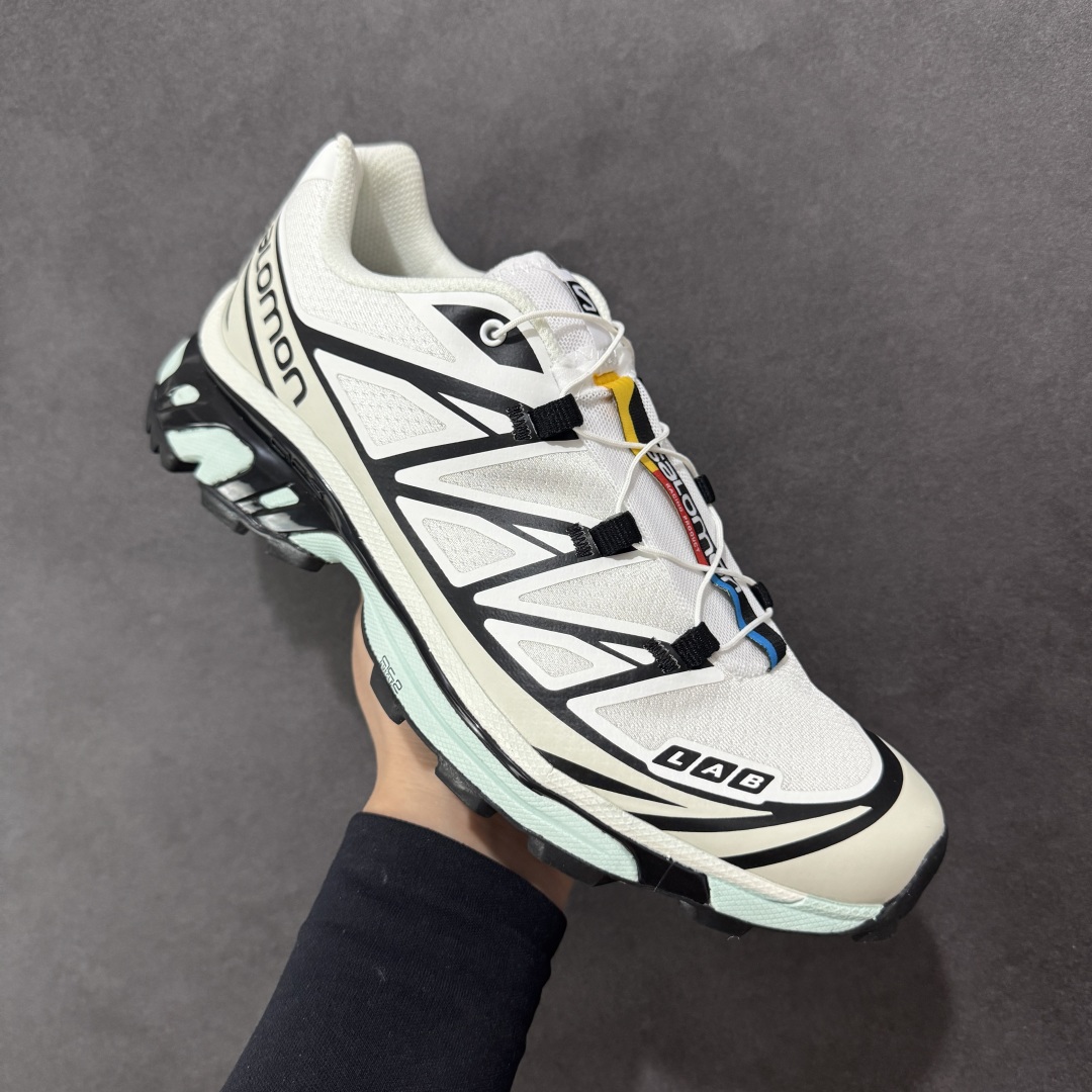 图片[3]-【GQ纯原福利】Salomon 萨洛蒙 XT-6 复古机能户外跑鞋 大厂纯原福利 全码福利清货 品质细节到位 售前售后保障到底💪🏻 这双XT-6 鞋面以锯齿状的包裹系统呈现 在黑色基底之下加入了各种色点缀 内嵌式的袜套设计与 Quicklace 系带系统一道 实现了立体包裹与精准贴合 结合 Contagrip 大底科技 让穿着者可以轻松驾驭户外与通勤下的任何运动生活场景 无缝鞋身户外随意纵横 颜值与脚感兼备 出街通勤 绝对非常吸睛 你值得拥有 尺码：36 36.5 37.5 38 38.5 39 40 40.5 41 42 42.5 43 44 44.5 45-选品中心