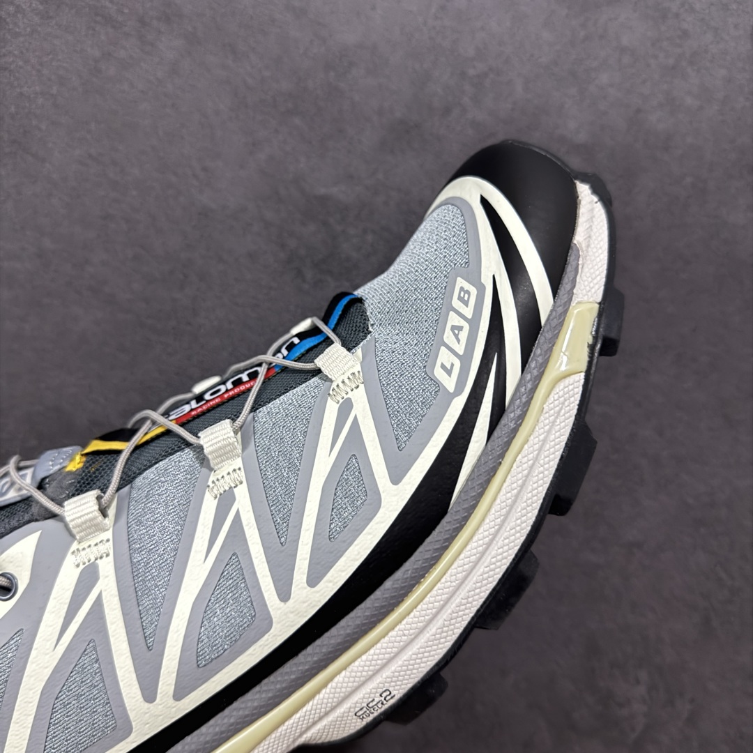 图片[5]-【GQ纯原福利】Salomon 萨洛蒙 XT-6 复古机能户外跑鞋 大厂纯原福利 全码福利清货 品质细节到位 售前售后保障到底💪🏻 这双XT-6 鞋面以锯齿状的包裹系统呈现 在黑色基底之下加入了各种色点缀 内嵌式的袜套设计与 Quicklace 系带系统一道 实现了立体包裹与精准贴合 结合 Contagrip 大底科技 让穿着者可以轻松驾驭户外与通勤下的任何运动生活场景 无缝鞋身户外随意纵横 颜值与脚感兼备 出街通勤 绝对非常吸睛 你值得拥有 尺码：36 36.5 37.5 38 38.5 39 40 40.5 41 42 42.5 43 44 44.5 45-选品中心