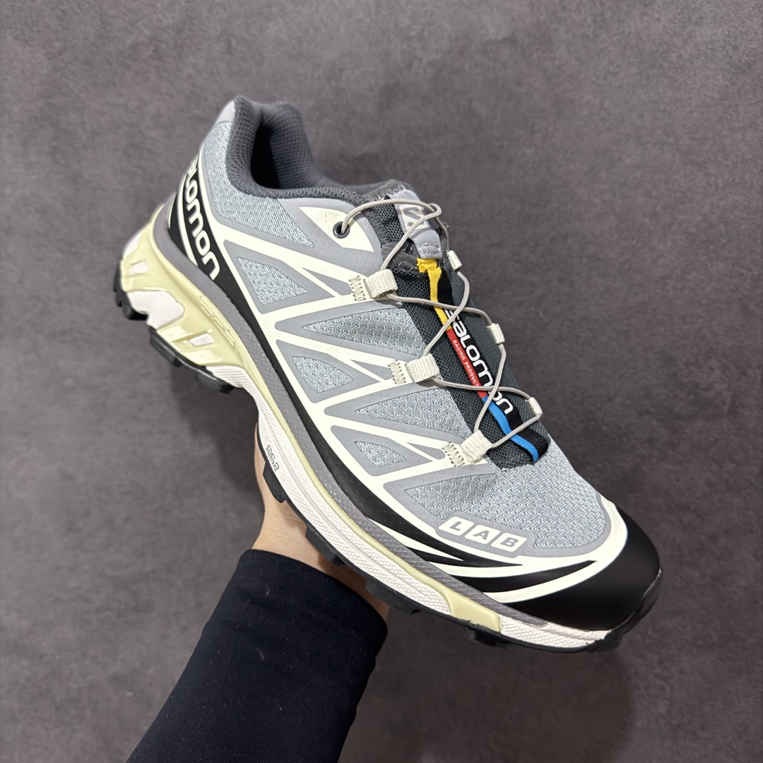 图片[3]-【GQ纯原福利】Salomon 萨洛蒙 XT-6 复古机能户外跑鞋 大厂纯原福利 全码福利清货 品质细节到位 售前售后保障到底💪🏻 这双XT-6 鞋面以锯齿状的包裹系统呈现 在黑色基底之下加入了各种色点缀 内嵌式的袜套设计与 Quicklace 系带系统一道 实现了立体包裹与精准贴合 结合 Contagrip 大底科技 让穿着者可以轻松驾驭户外与通勤下的任何运动生活场景 无缝鞋身户外随意纵横 颜值与脚感兼备 出街通勤 绝对非常吸睛 你值得拥有 尺码：36 36.5 37.5 38 38.5 39 40 40.5 41 42 42.5 43 44 44.5 45-选品中心