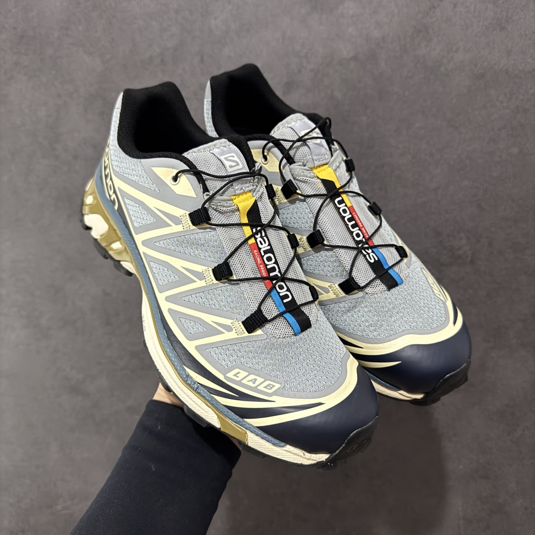 图片[4]-【GQ纯原福利】Salomon 萨洛蒙 XT-6 复古机能户外跑鞋 大厂纯原福利 全码福利清货 品质细节到位 售前售后保障到底💪🏻 这双XT-6 鞋面以锯齿状的包裹系统呈现 在黑色基底之下加入了各种色点缀 内嵌式的袜套设计与 Quicklace 系带系统一道 实现了立体包裹与精准贴合 结合 Contagrip 大底科技 让穿着者可以轻松驾驭户外与通勤下的任何运动生活场景 无缝鞋身户外随意纵横 颜值与脚感兼备 出街通勤 绝对非常吸睛 你值得拥有 尺码：36 36.5 37.5 38 38.5 39 40 40.5 41 42 42.5 43 44 44.5 45-选品中心