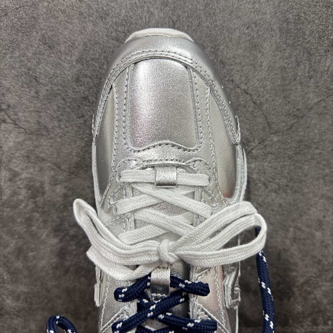 【莞产礼盒版】Miumiu x New Balance NB530 新百伦缪缪联名款复古运动鞋 银色皮面