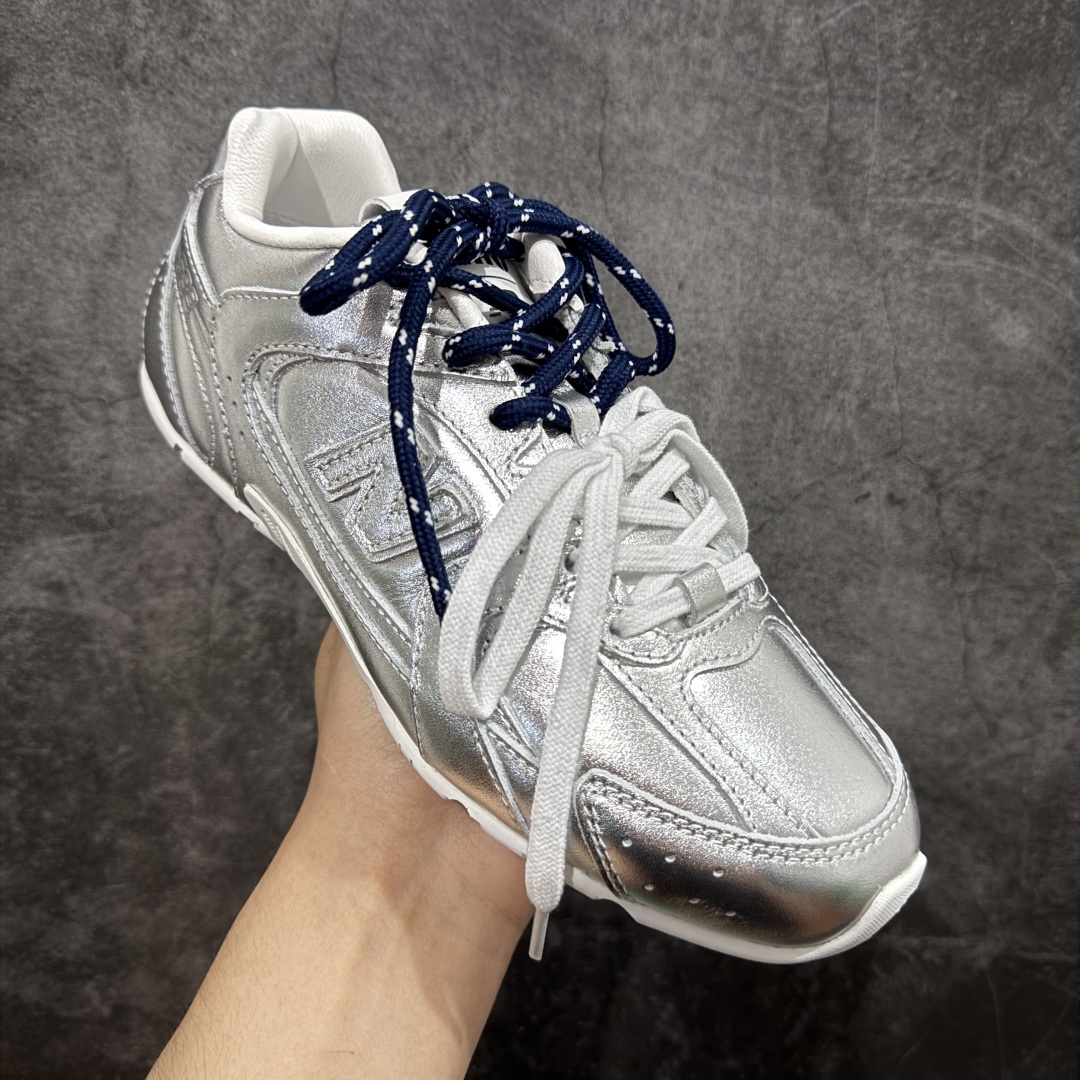 【莞产礼盒版】Miumiu x New Balance NB530 新百伦缪缪联名款复古运动鞋 银色皮面