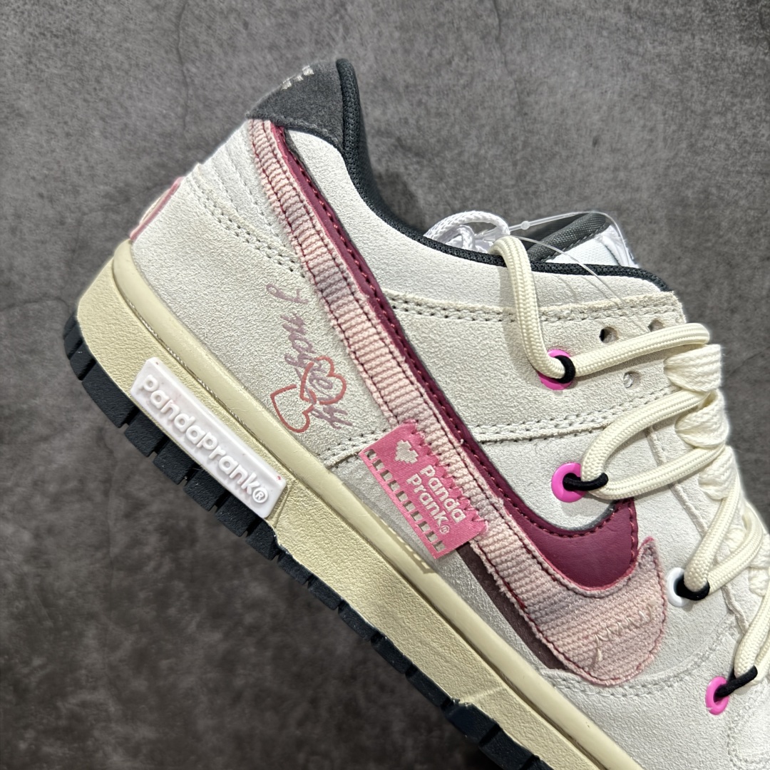  
【FS礼盒版】Nike Dunk Low 熊猫恶作剧-恋语
独家正确版本 原鞋开发 品质、细节 完美