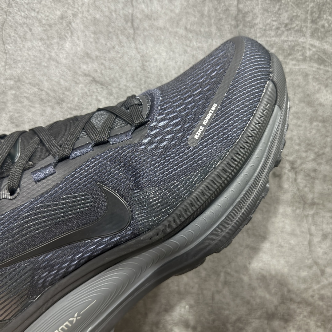【纯原版】NK Zoom VOMERO 18 轻量跑鞋
耐克网透面气 训跑练步鞋
市面唯一正确组合