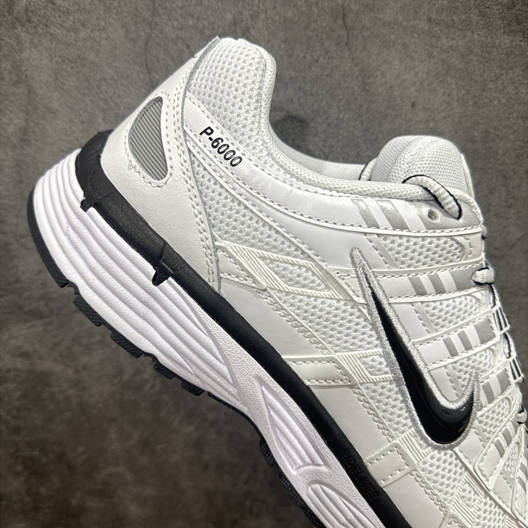 图片[7]-【原厂版】 NK P-6000 系列低帮复古老爹风休闲运动舒适慢跑鞋 CD6404-107 购入原鞋原装纸板楦头开发 独家私模四层组合大底 市场唯一正确版本 充分还原原鞋的感觉！ 鞋面裁片非常复杂 绝对精品的质量 搭配性价比的价格！值得一试 良心定价 新配色陆续出货 进口三文治网面 融合 Pegasus 过往运动鞋设计 助力 21 世纪早期跑步运动跃升时尚新高度 采用透气网眼布、运动风格线条和耐穿覆面 兼具吸睛外观和舒适感受 中底泡绵以田径赛道为灵感 打造厚实设计 缔造出众缓震性能 尺码：36 36.5 37.5 38 38.5 39 40 40.5 41 42 42.5 43 44 44.5 45-选品中心