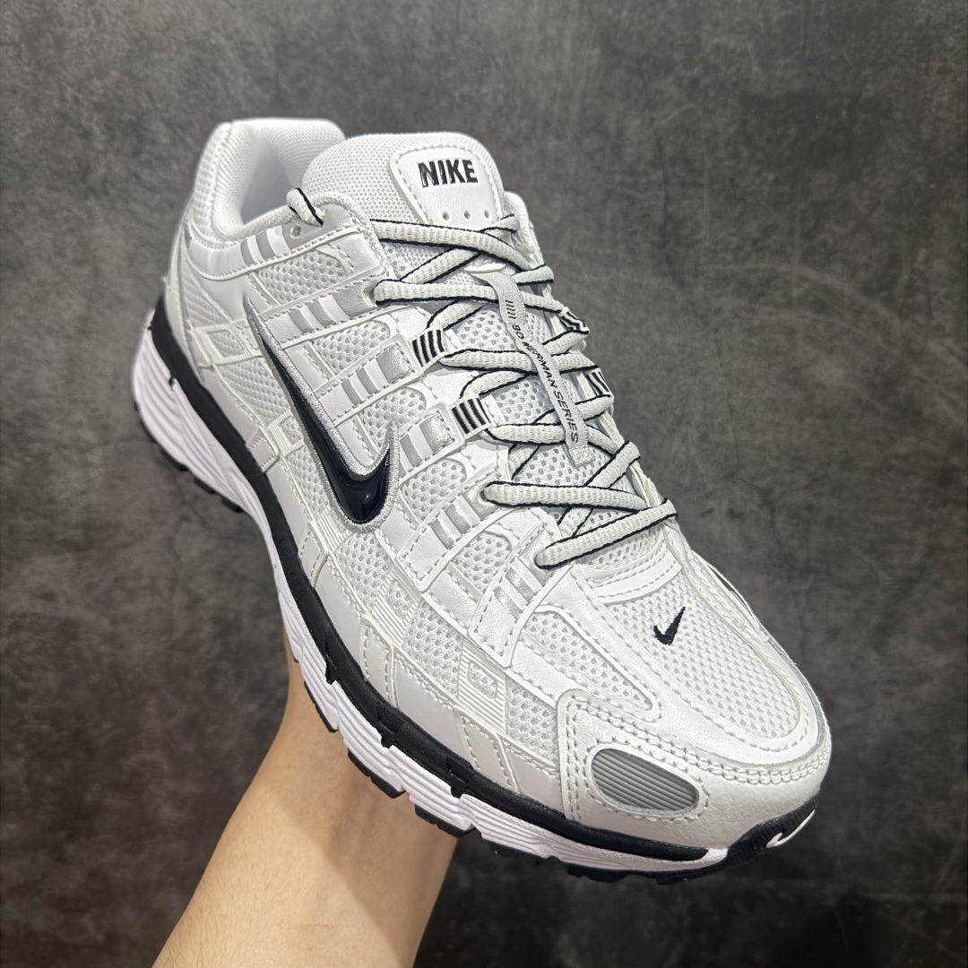 图片[3]-【原厂版】 NK P-6000 系列低帮复古老爹风休闲运动舒适慢跑鞋 CD6404-107 购入原鞋原装纸板楦头开发 独家私模四层组合大底 市场唯一正确版本 充分还原原鞋的感觉！ 鞋面裁片非常复杂 绝对精品的质量 搭配性价比的价格！值得一试 良心定价 新配色陆续出货 进口三文治网面 融合 Pegasus 过往运动鞋设计 助力 21 世纪早期跑步运动跃升时尚新高度 采用透气网眼布、运动风格线条和耐穿覆面 兼具吸睛外观和舒适感受 中底泡绵以田径赛道为灵感 打造厚实设计 缔造出众缓震性能 尺码：36 36.5 37.5 38 38.5 39 40 40.5 41 42 42.5 43 44 44.5 45-选品中心