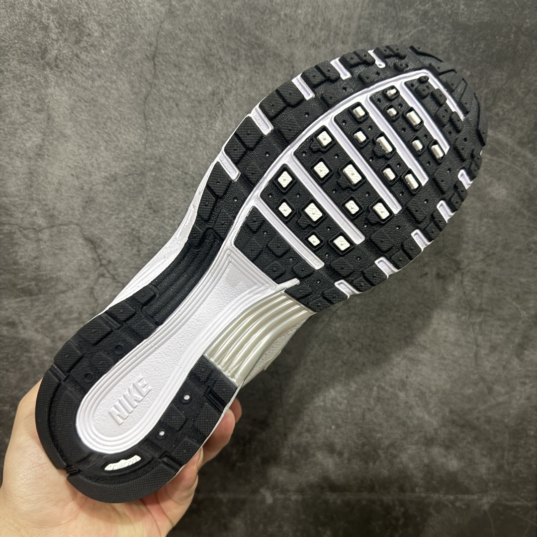 图片[9]-【原厂版】 NK P-6000 系列低帮复古老爹风休闲运动舒适慢跑鞋 CD6404-107 购入原鞋原装纸板楦头开发 独家私模四层组合大底 市场唯一正确版本 充分还原原鞋的感觉！ 鞋面裁片非常复杂 绝对精品的质量 搭配性价比的价格！值得一试 良心定价 新配色陆续出货 进口三文治网面 融合 Pegasus 过往运动鞋设计 助力 21 世纪早期跑步运动跃升时尚新高度 采用透气网眼布、运动风格线条和耐穿覆面 兼具吸睛外观和舒适感受 中底泡绵以田径赛道为灵感 打造厚实设计 缔造出众缓震性能 尺码：36 36.5 37.5 38 38.5 39 40 40.5 41 42 42.5 43 44 44.5 45-选品中心