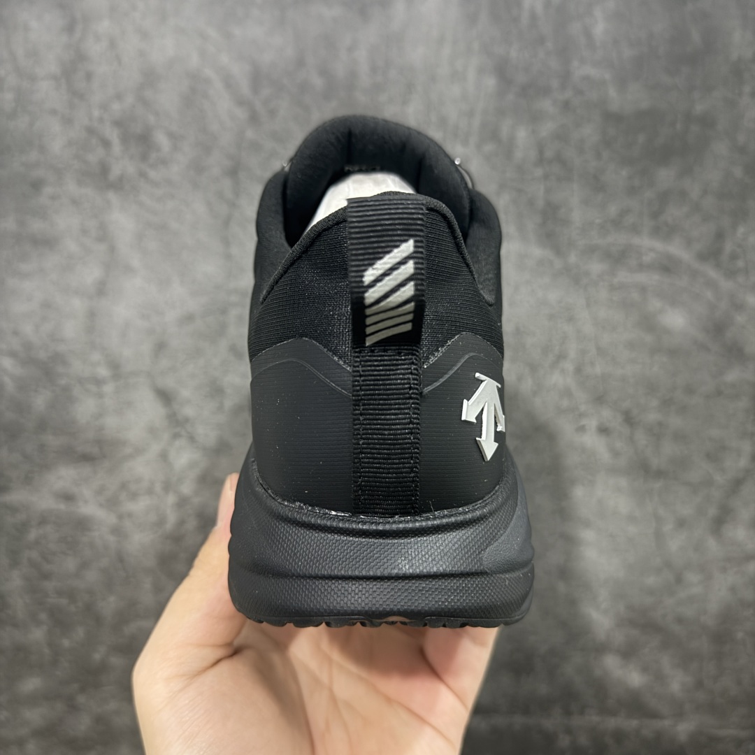 图片[4]-【莞产纯原】DESCENTE BOA 迪桑特 运动慢跑鞋 透气针织鞋面搭配BOA螺丝系带系统，带来舒适便捷的穿着体验！较厚的鞋底设计为跑步提供更好的缓震舒适性(前掌及后跟特别加高侧墙，提升侧向稳定效果)！ 尺码： 39 40 41 42 43 44 44.5-选品中心