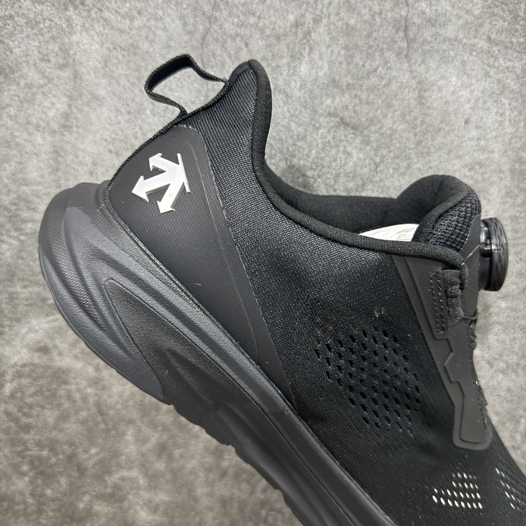 图片[7]-【莞产纯原】DESCENTE BOA 迪桑特 运动慢跑鞋 透气针织鞋面搭配BOA螺丝系带系统，带来舒适便捷的穿着体验！较厚的鞋底设计为跑步提供更好的缓震舒适性(前掌及后跟特别加高侧墙，提升侧向稳定效果)！ 尺码： 39 40 41 42 43 44 44.5-选品中心