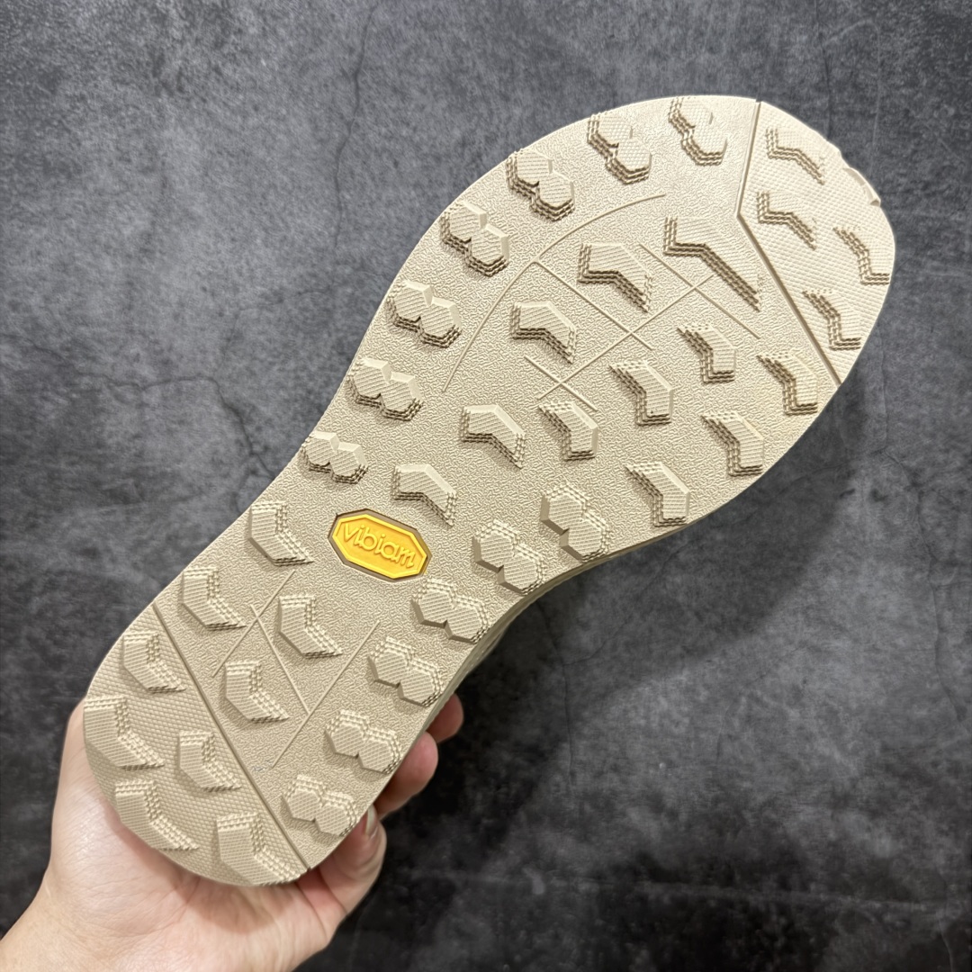 图片[9]-【莞产顶级】迪桑特Descente Running Boa螺丝系带系统 广东大厂出品 99%还原度 独立私模开发，只为真正还原zp 私人定制原版鞋面 舒适透气更好定型 城市通勤/运动健身/轻户外徒步 黑色系潮鞋还有机能风的设计感 原版开发大底，脚感特别轻盈 Boa旋钮式鞋带，穿脱都很方便 尺码：39 40 41 42 43 44 编码：JTC340350-选品中心