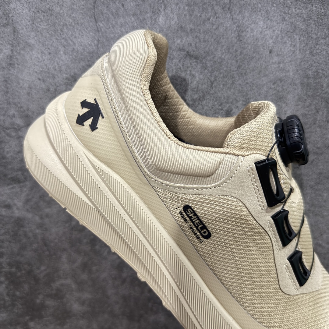 图片[7]-【莞产顶级】迪桑特Descente Running Boa螺丝系带系统 广东大厂出品 99%还原度 独立私模开发，只为真正还原zp 私人定制原版鞋面 舒适透气更好定型 城市通勤/运动健身/轻户外徒步 黑色系潮鞋还有机能风的设计感 原版开发大底，脚感特别轻盈 Boa旋钮式鞋带，穿脱都很方便 尺码：39 40 41 42 43 44 编码：JTC340350-选品中心