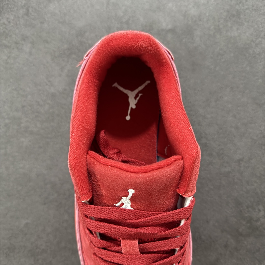 图片[7]-【公司级】Air Jordan 4 Retro Flight Court \”Varsity Red\” 低帮 红色 AJ4 乔丹4代 aj4 乔4 低邦 红色 乔丹篮球鞋系列 鞋款整体以红色麂皮打造，鞋舌及后跟Jumpman Logo采用白色刺绣点缀，后跟侧身Flighth字样也辅以白色刺绣呈现，秉承轻量化的速度型篮球鞋设计思想完成设计，降低重量的同时提升舒适度，中底延续前作使用了分离式后掌可视化Air Soles气垫。鞋带孔和后跟鞋提以籃网为造型灵感，将篮球运动巧妙融入到鞋款的设计之中，使鞋身整体富有流动性、节奏感和优雅气质。 货号：FZ9854-601 尺码：36～47.5半-选品中心