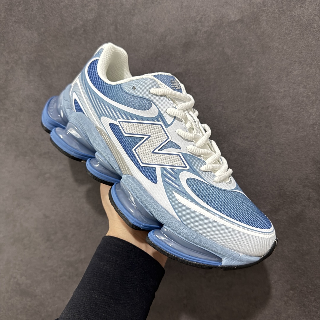 图片[3]-【公司级】New Balance NB2000 舒适百搭防滑耐磨低帮 休闲跑步鞋 New Balance 在近两年的球鞋市场屡出奇招，在经典鞋型保持进一步增长的同时，推出的每一款新鞋型也都有傲人的战绩。在 327、9060 等鞋型获得成功之后，今天 New Balance 家族又迎来了新鲜血液的注入。这双New Balance 2000 依然是融合了新旧元素的跑鞋造型，命名为 2000，或许是它的设计理念有着 Y2K 的血统。最大的亮点，在于这双鞋的中底。外侧以五个ABZORB 单元，带来极具辨识度和冲击力的视觉效果，让这双鞋在外观和脚感方面都颇具吸引力。 尺码：36 37 37.5 38 38.5 39 40 40.5 41 42 42.5 43 44 45-选品中心