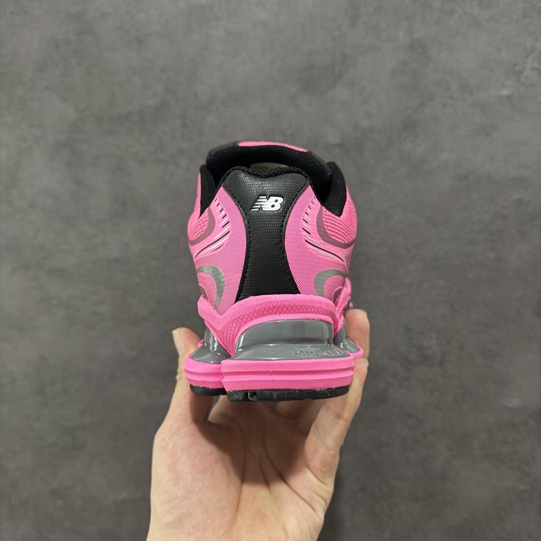 240 New Balance NB2000 舒适百搭防滑耐磨低帮 休闲跑步鞋