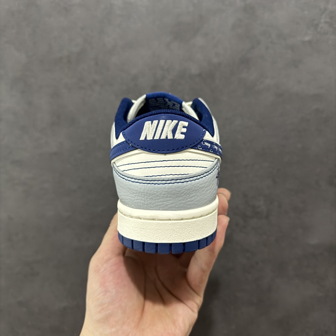 【定制版】Nike SB Dunk Low 斯图西联名 英文蓝勾 周年高端定制 低帮休闲板鞋 XS6089-595