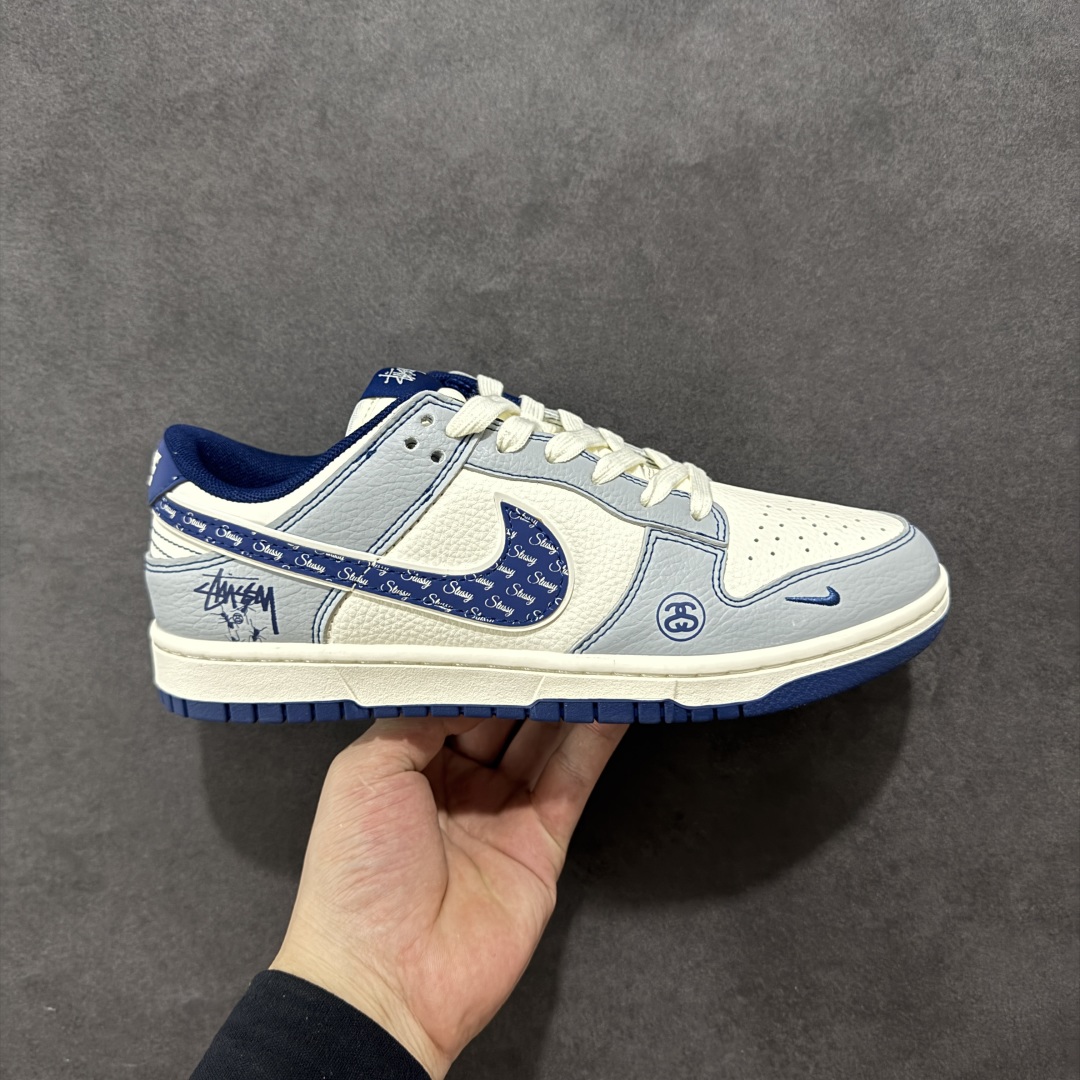 【定制版】Nike SB Dunk Low 斯图西联名 英文蓝勾 周年高端定制 低帮休闲板鞋 XS6089-595